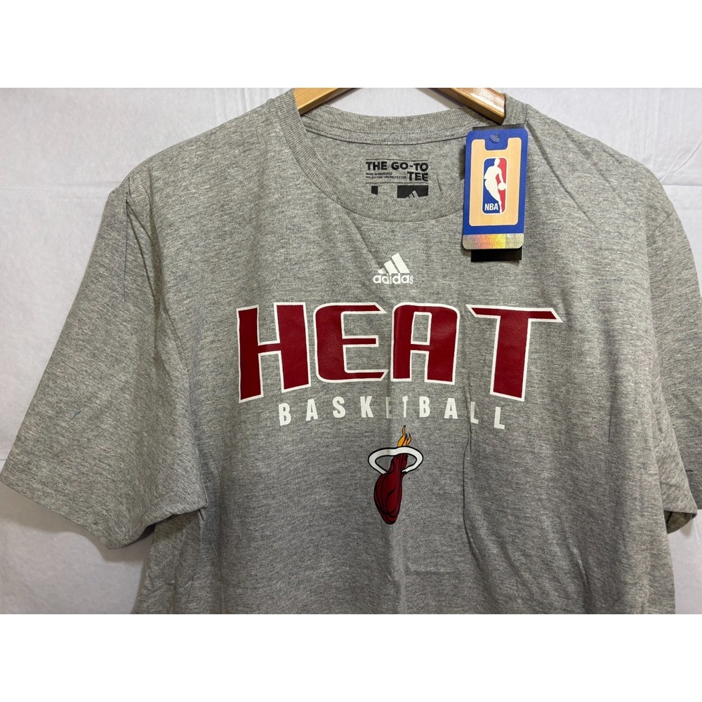 Miami Heat Shirt Adidas NBA Basketball Men's Heather‎ Gray Short Sleeve Large